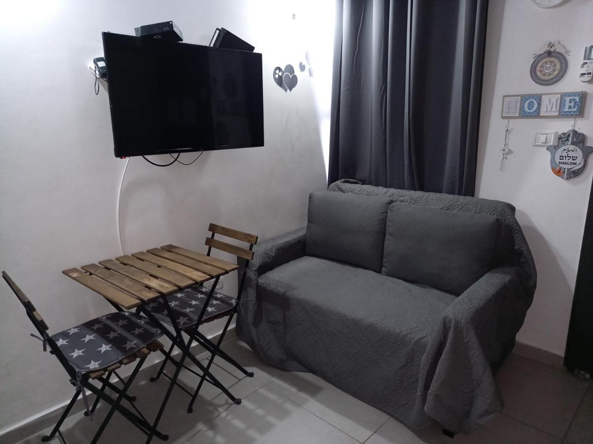 יחידת אירוח בבית ורדי Tibériade Extérieur photo